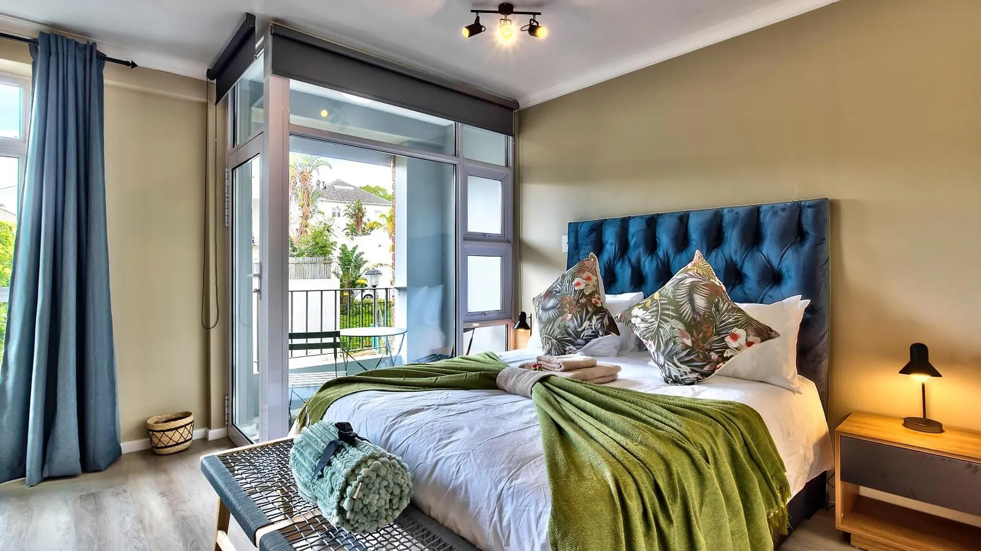 Charming Studio In Green Point Cape Town South Africa