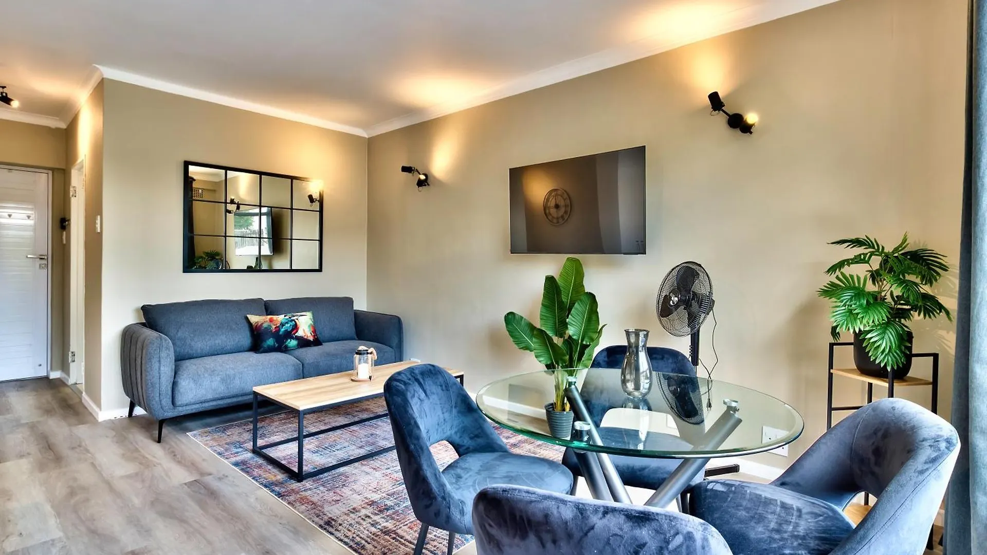 Charming Studio In Green Point Cape Town Apartment